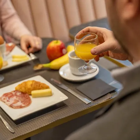 Otel Boronali Paris