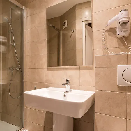 Otel Boronali