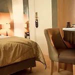Hotel Boronali