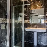 Hotel Boronali Paris