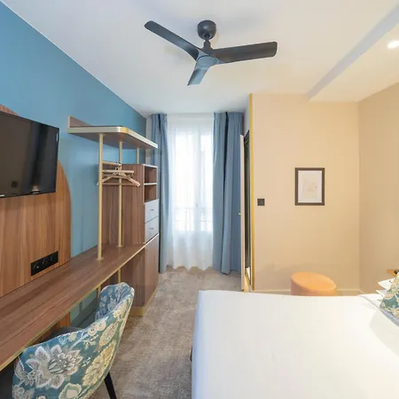 Отель Boronali 3*