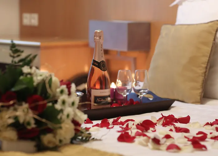 Отель Boronali Париж