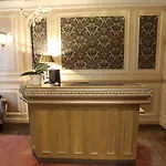 Hotel Boronali